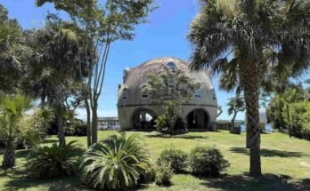 The concrete “ball” house on the beach looks like it’s part of a “Star Wars” set