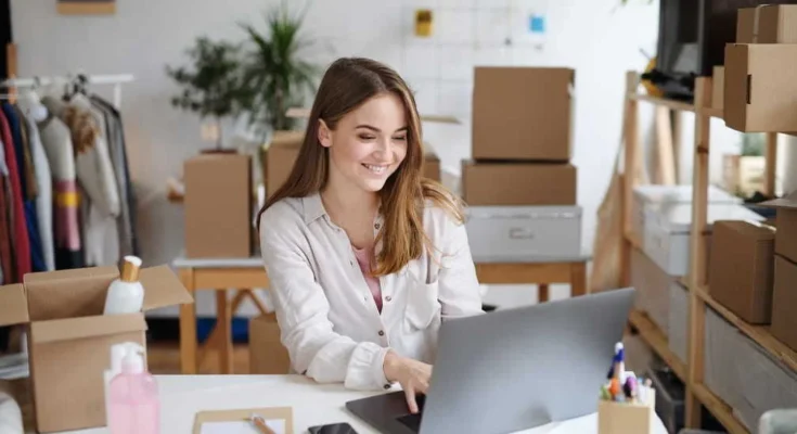 Is dropshipping worth it? Profit, risks, and tips
