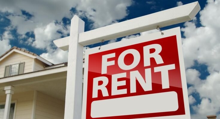 Rental property vacancies in Queensland are falling, but experts have a dire warning for renters Rental property vacancies in Queensland are falling, but experts have a dire warning for renters