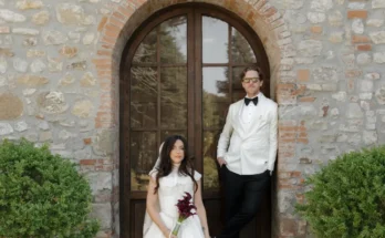 An immersively romantic destination wedding weekend in Tuscany that swept us off our feet.