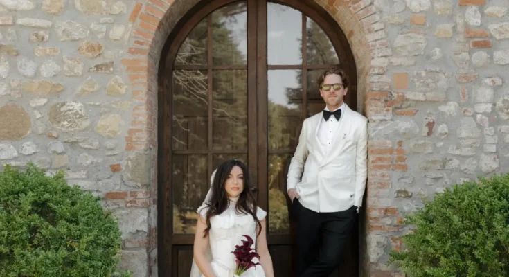 An immersively romantic destination wedding weekend in Tuscany that swept us off our feet.