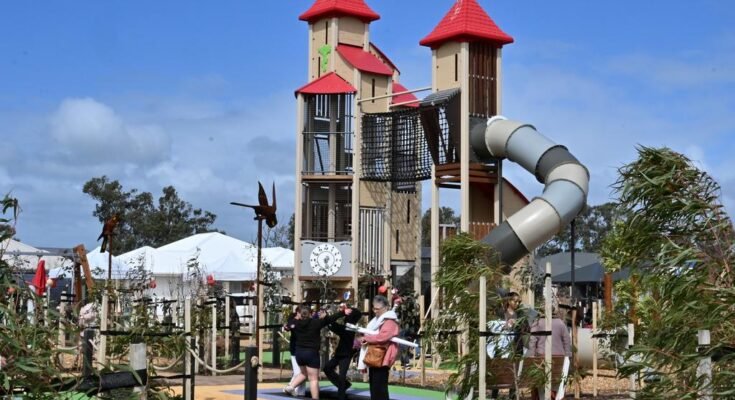 Villawood’s .7M Castle Maze Playground at Andrews Farm Unveiled